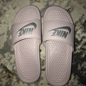 Women Nike Slides Size 7